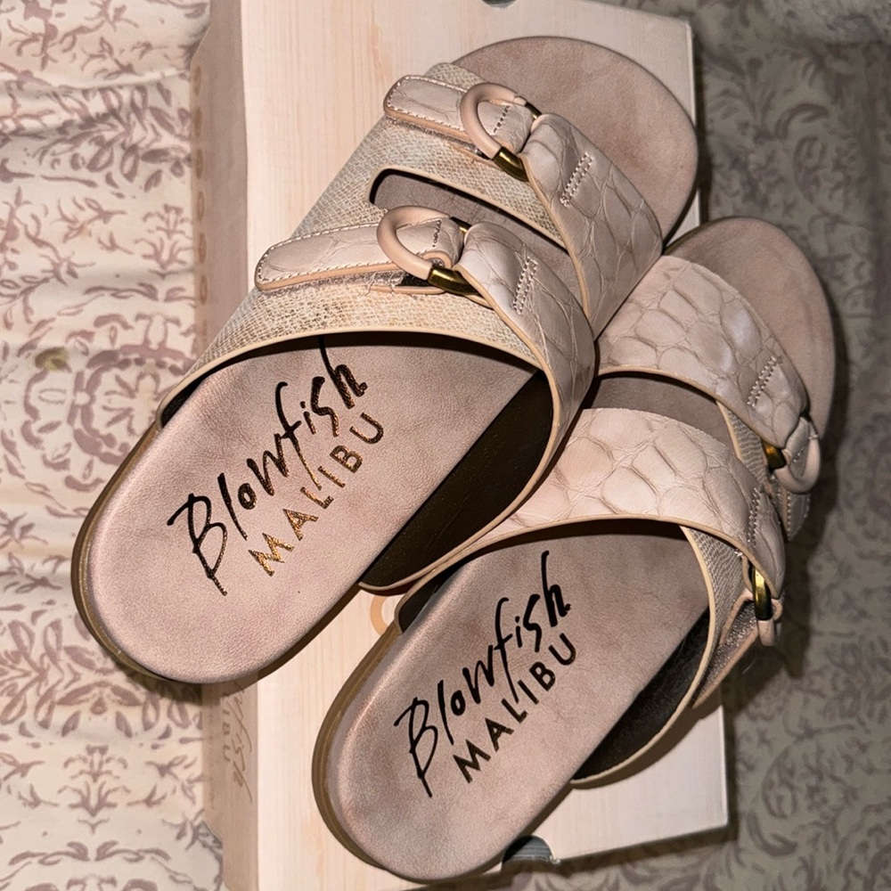 Women’s Blowfish Malibu Rose Gold Sandals